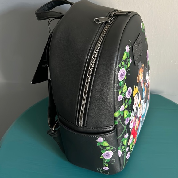 Gift Ready New Loungefly Disney’s Favorite Villains Vegan Leather Mini Backpack - Picture 4 of 12